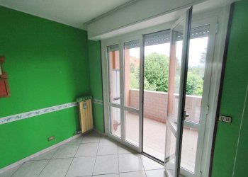 Soggiorno - Three-room apartment via Claudio Varalli, 27, Bollate - photo 12
