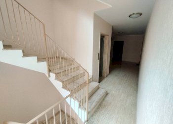 Interno palazzo - Three-room apartment via Claudio Varalli, 27, Bollate - photo 42