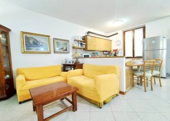 Salone - Trilocale via Porta Ronca, 5, Rho - foto 2