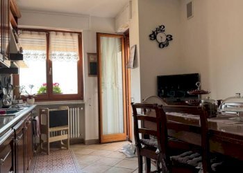 Cucina - Trilocale via Lys, 37, Aosta - foto 6