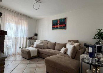 Salone - Trilocale via Lys, 37, Aosta - foto 9