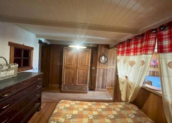 Camera da letto - Monolocale Località Blavy, 22, Roisan - foto 6