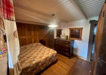 Camera da letto - Monolocale Località Blavy, 22, Roisan - foto 7