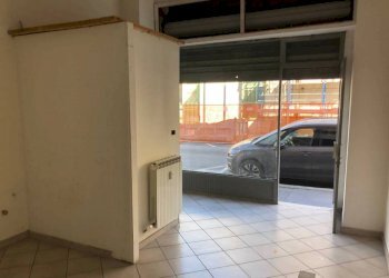 Interno non residenziale - Negozio via Alessandrina Ravizza, 3, Torino - foto 11