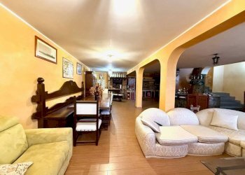 Salone - Villa via Lamberto Vignoli, Roma - foto 15