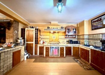 Cucina - Villa via Lamberto Vignoli, Roma - foto 7