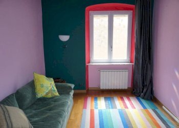 Camera da letto - Appartamento via Luigi Dottesio, 13, Genova (zona Sampierdarena) - foto 9