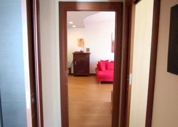 Corridoio - Trilocale via Torino, Aosta - foto 30