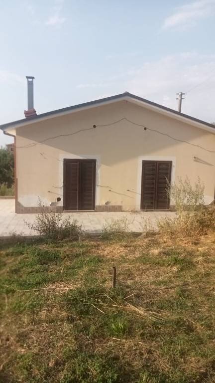 Facciata - Villa contrada Iannassi, San Nicola Manfredi - photo 2