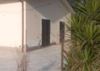 Giardino - Villa contrada Iannassi, San Nicola Manfredi - foto 28