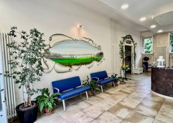 Salone - Shop via Giuseppe Cabrino, 56, Mongrando - photo 5