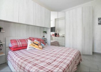 Camera da letto - Quadrilocale via Edera, Genova (zona Marassi) - foto 12