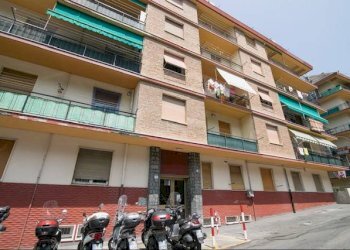 Facciata - Quadrilocale via Edera, Genova (zona Marassi) - foto 29