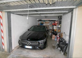 Posto macchina - Quadrilocale via Edera, Genova (zona Marassi) - foto 32