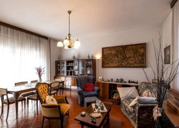 Salone - Villa via Madonna delle Grazie, 46, Trecate - foto 7