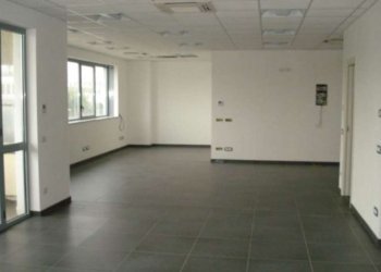 Office via Tevere, Cesate - photo 5