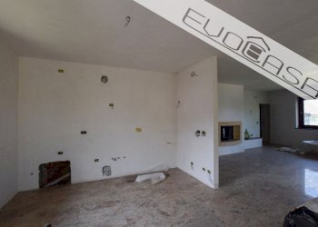 Villa Via Don Manzon , Bibiana - photo 12