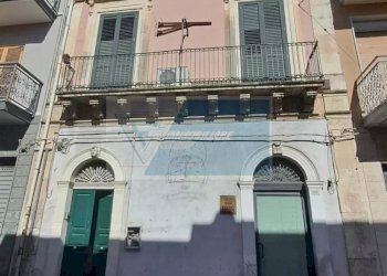 Four-room apartment Via Archimede, Floridia - photo 1