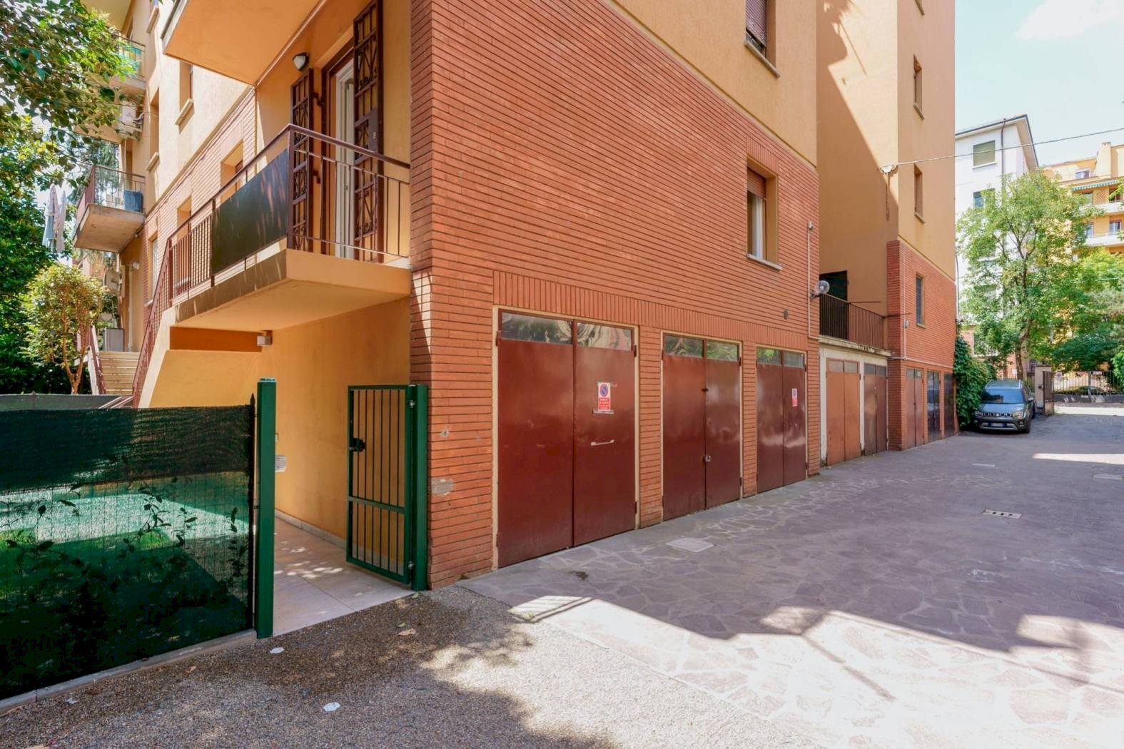 Parking space Via Francesco Cilea, 6, Bologna (neighborhood Murri) - photo 2