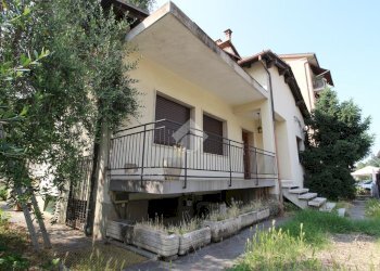 Villa Via C. Jussi, San Lazzaro di Savena - photo 5