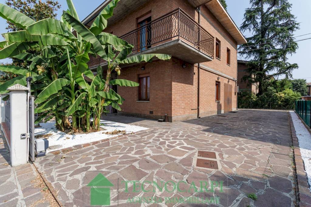Facciata - Villa a Schiera Carpi - foto 1