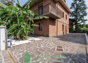 Facciata - Villa a Schiera Carpi - foto 1