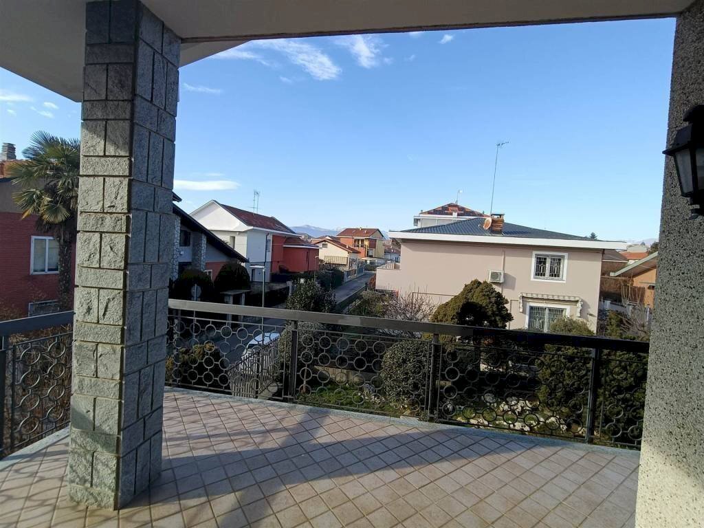 Terrazzo - Villa via Bruno Buozzi, 3, Orbassano - foto 1