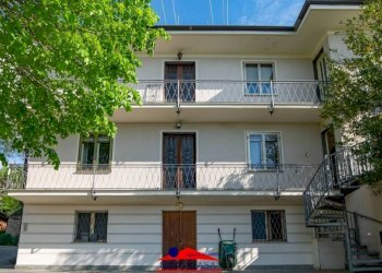 Facciata - Villa via Monte Nebin, Villar San Costanzo - foto 2