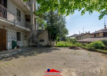 Cortile interno - Villa via Monte Nebin, Villar San Costanzo - foto 5