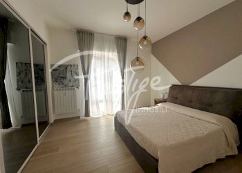 Camera da letto - Attico piazza Dante Alighieri, 8, La Spezia - foto 15