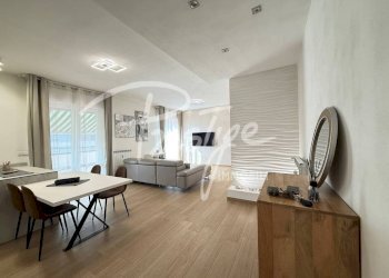 Salone - Attico piazza Dante Alighieri, 8, La Spezia - foto 12