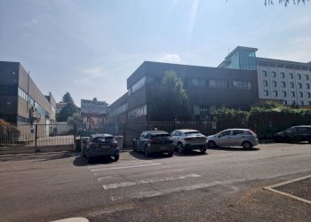 Facciata - Capannone via per Castellanza, Legnano - foto 2