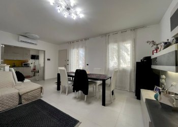 Soggiorno - Appartamento Via Parma, Chiavari - foto 8