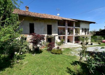 Rustico via Alba Monforte, Castiglione Falletto - foto 1