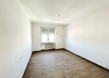 Three-room apartment Via Umberto I, Carignano - photo 3