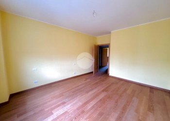 Four-room apartment Via Umberto I, Carignano - photo 10