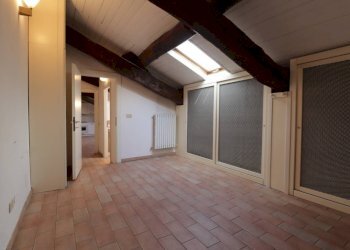 Apartment Reggio nell'Emilia - photo 31