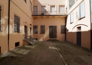 Apartment Reggio nell'Emilia - photo 36