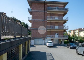 Three-room apartment Via Salita Salice, Fossano - photo 1
