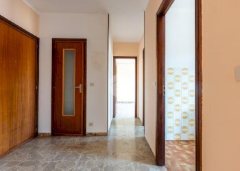 Three-room apartment Via Salita Salice, Fossano - photo 4