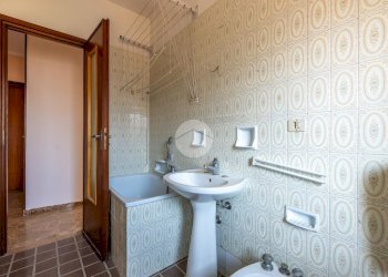 Three-room apartment Via Salita Salice, Fossano - photo 17