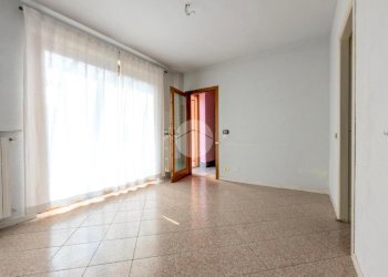 Three-room apartment Piazza Vittorio Emanuele, Cavallermaggiore - photo 2