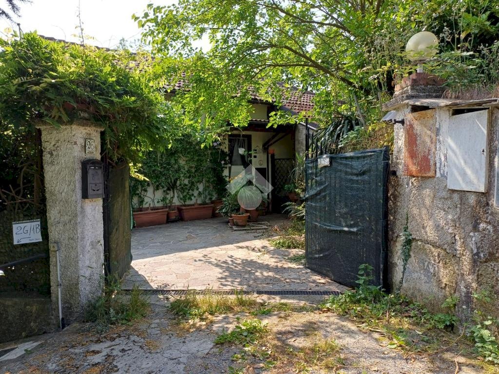 Casa semi indipendente Via Martiri Del Turchino, Busalla - foto 1