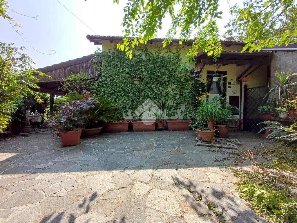 Casa semi indipendente Via Martiri Del Turchino, Busalla - foto 3