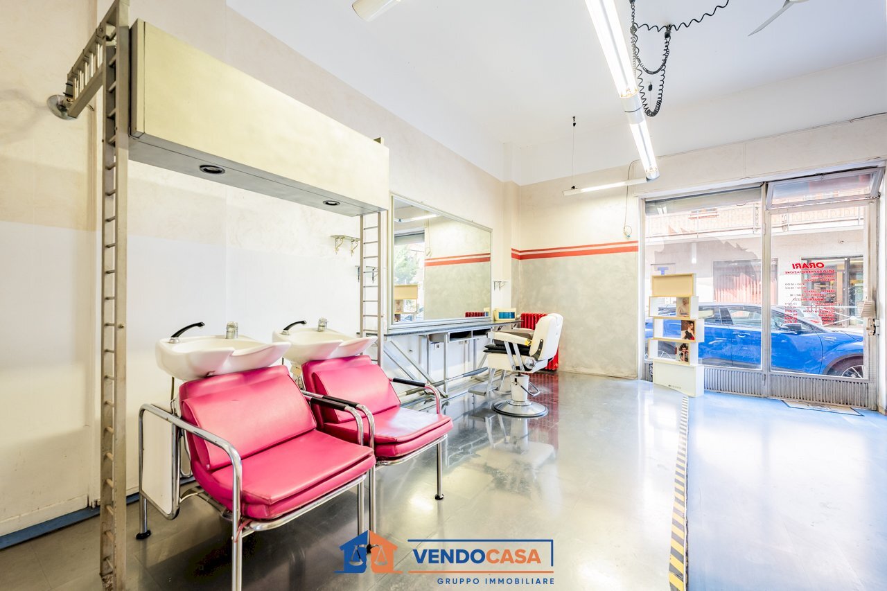 Locale Commerciale Piscina - foto 1