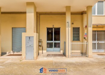 Locale Commerciale Piscina - foto 12