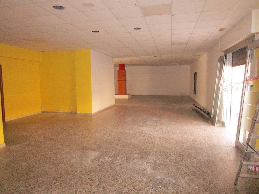 Interno non residenziale - Negozio Statte - foto 3