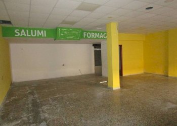 Interno non residenziale - Negozio Statte - foto 4