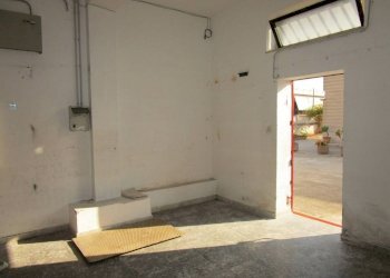 Interno non residenziale - Negozio Statte - foto 9