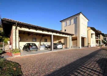 Posto macchina - Rustic Castagnole delle Lanze - photo 13